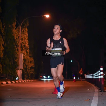 Runner Photo 3439418