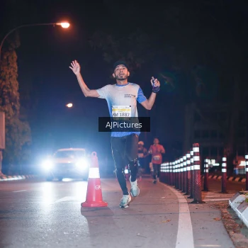 Runner Photo 3439427
