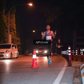 Runner Photo 3439439