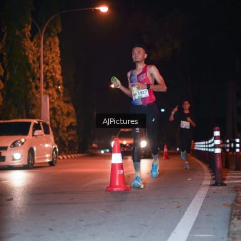 Runner Photo 3439440