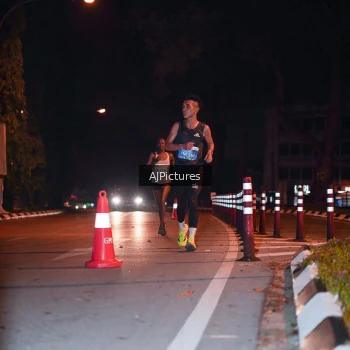 Runner Photo 3439442