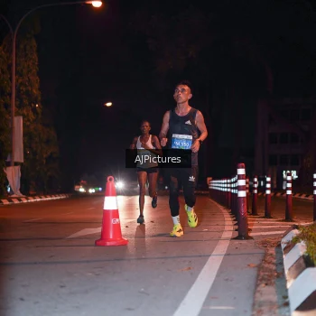 Runner Photo 3439443
