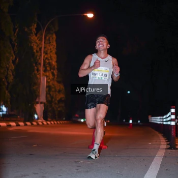 Runner Photo 3439521