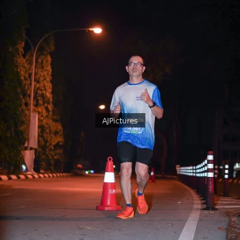 Runner Photo 3439524