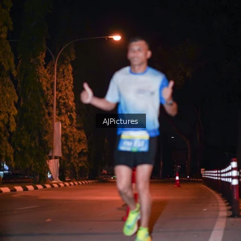 Runner Photo 3439535