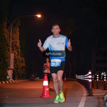Runner Photo 3439537