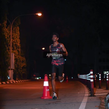 Runner Photo 3439563
