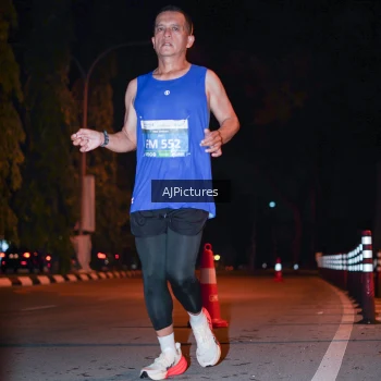 Runner Photo 3439578