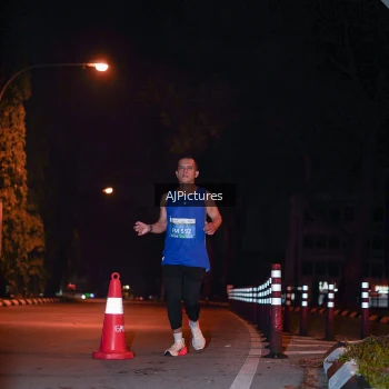 Runner Photo 3439581