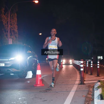 Runner Photo 3439601