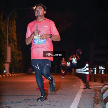 Runner Photo 3439617