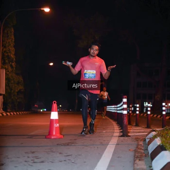Runner Photo 3439624