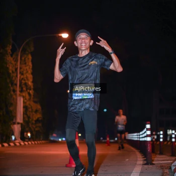 Runner Photo 3439771