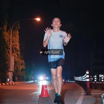 Runner Photo 3439773