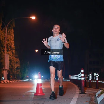Runner Photo 3439774