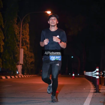 Runner Photo 3439815