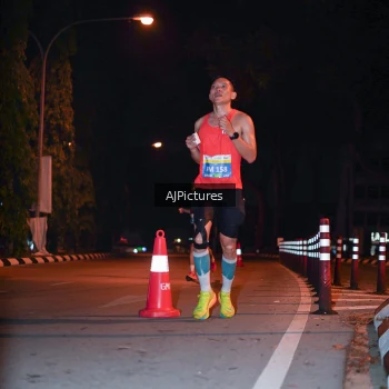 Runner Photo 3439834