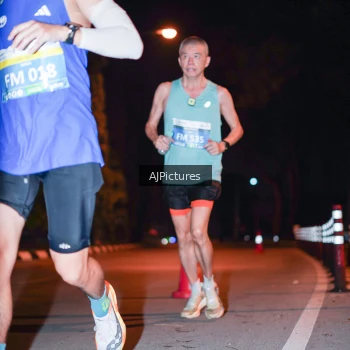 Runner Photo 3439870