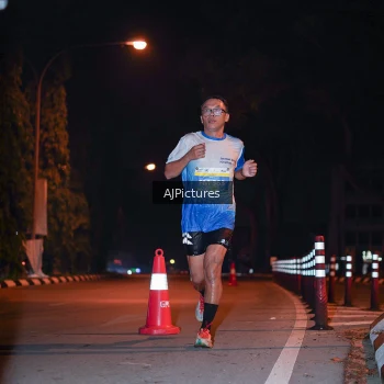 Runner Photo 3439875