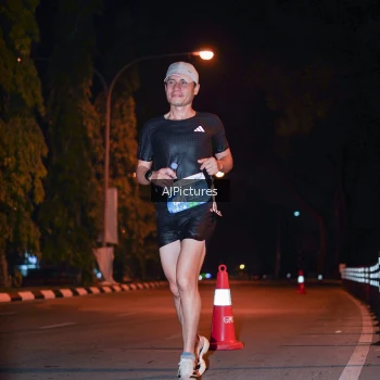 Runner Photo 3439883