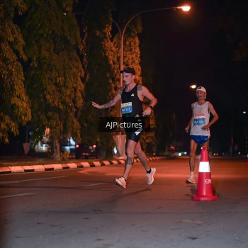 Runner Photo 3439908