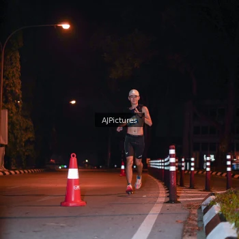 Runner Photo 3439915