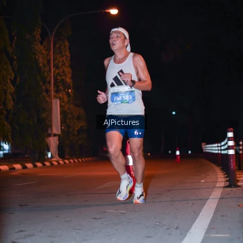Runner Photo 3439919