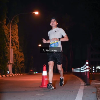 Runner Photo 3439951