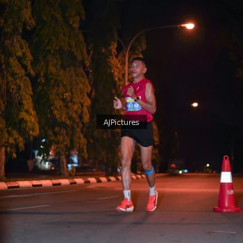 Runner Photo 3439952