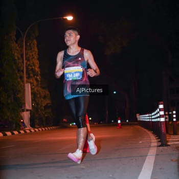 Runner Photo 3439956