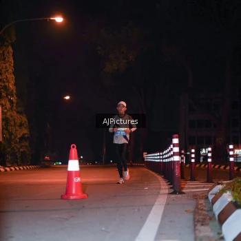 Runner Photo 3439993