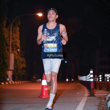 Runner Photo 3440003