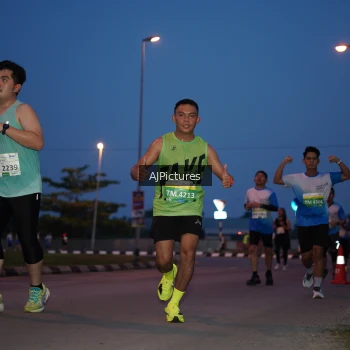 Runner Photo 3440251