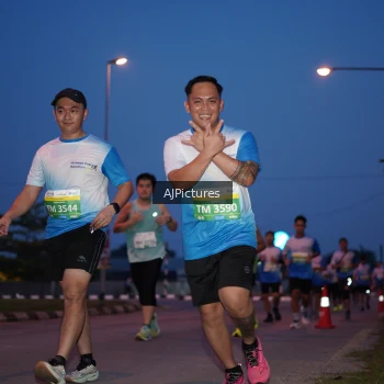 Runner Photo 3440256