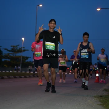 Runner Photo 3440290