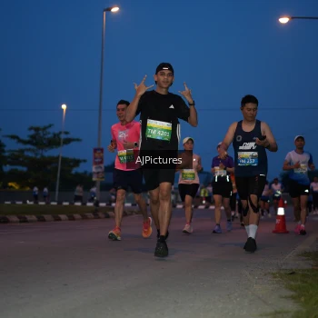 Runner Photo 3440293
