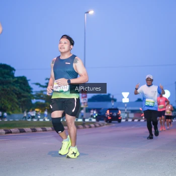 Runner Photo 3440295