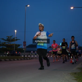 Runner Photo 3440296