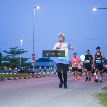 Runner Photo 3440298
