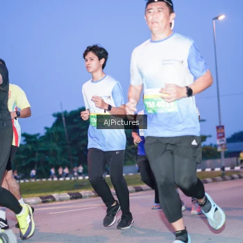 Runner Photo 3440303