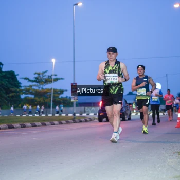 Runner Photo 3440304