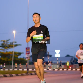 Runner Photo 3440348