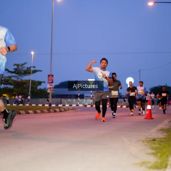 Runner Photo 3440381