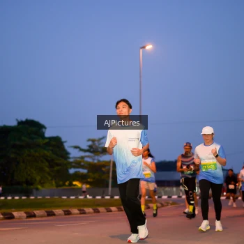 Runner Photo 3440411