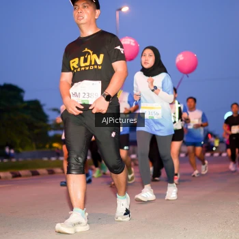 Runner Photo 3440414