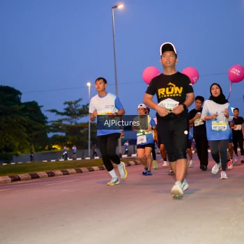 Runner Photo 3440421