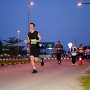 Runner Photo 3440475