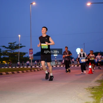 Runner Photo 3440477