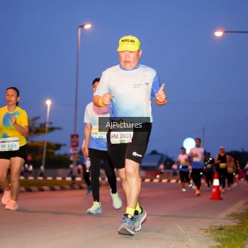 Runner Photo 3440495