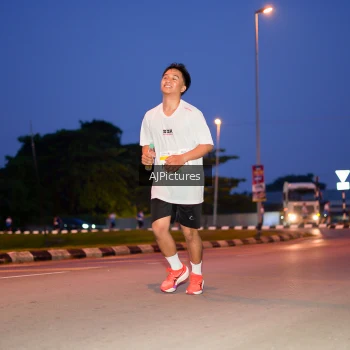 Runner Photo 3440577